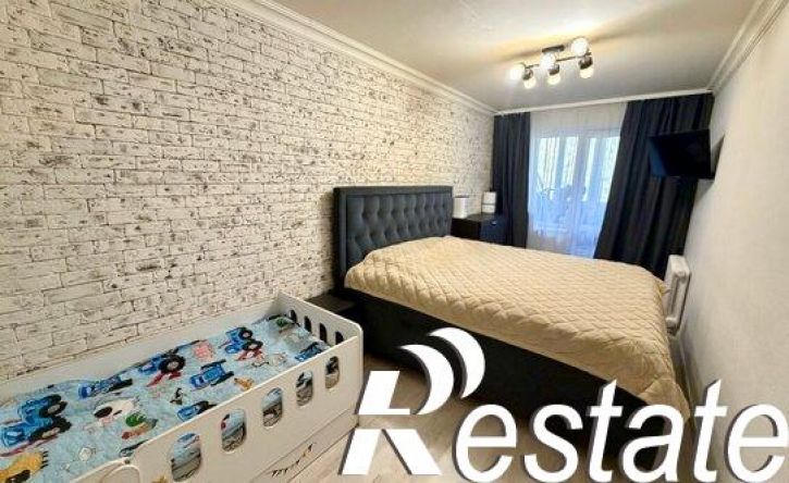 3-комн квартира улица Яблочкова, 31,  д. 31