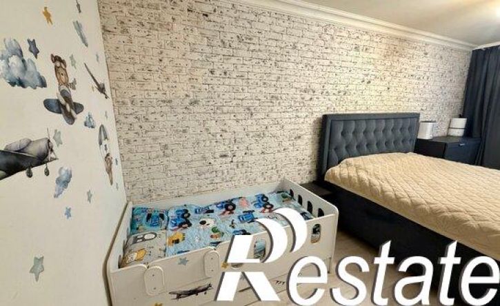 3-комн квартира улица Яблочкова, 31,  д. 31