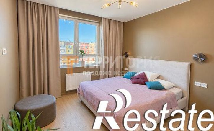 3-комн квартира улица Шмидта, 56Б,  д. 56Б