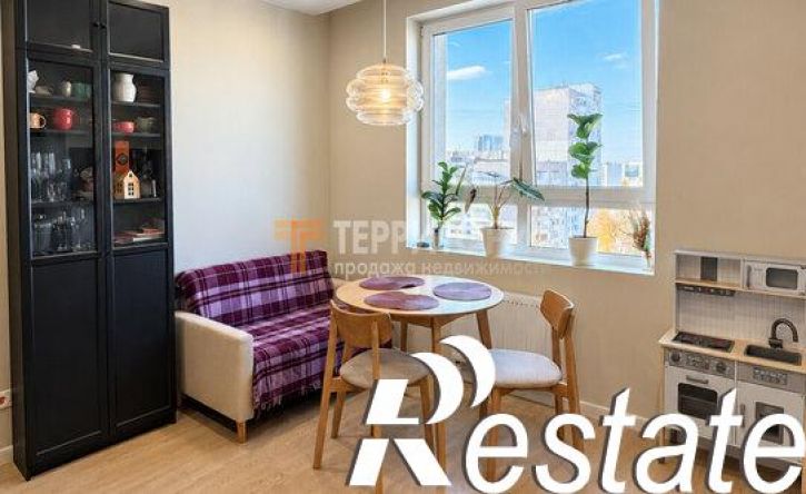 3-комн квартира улица Шмидта, 56Б,  д. 56Б