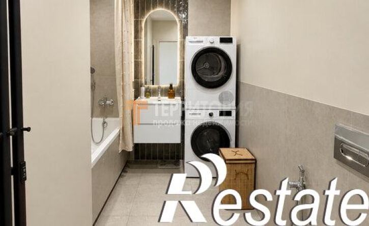 3-комн квартира улица Шмидта, 56Б,  д. 56Б