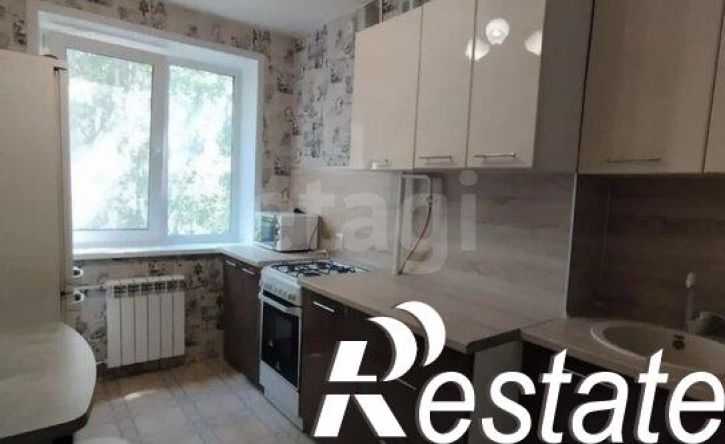 2-комн квартира Хрустальная улица, 15,  д. 15