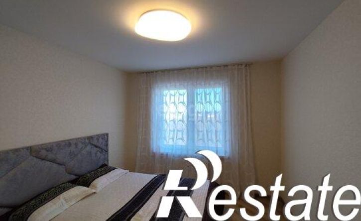 2-комн квартира улица Красные Казармы, 64,  д. 64