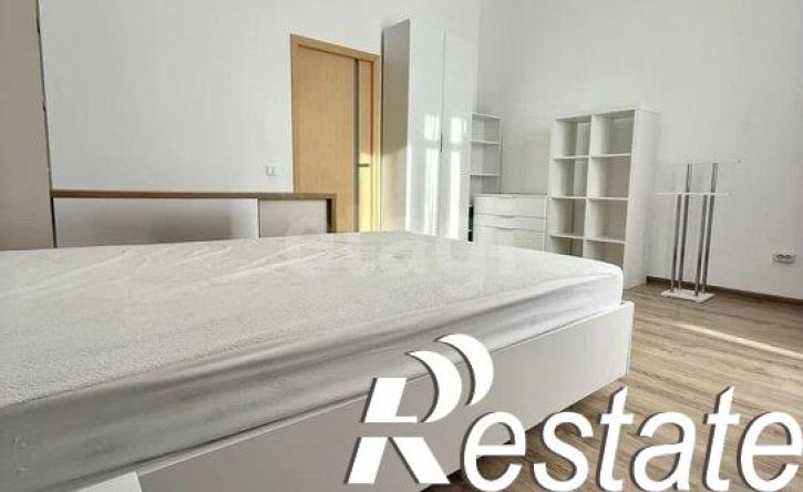 2-комн квартира улица 25 Октября, 77,  д. 77