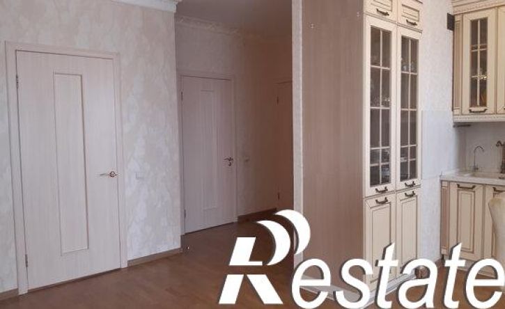 3-комн квартира улица Гусарова, 20,  д. 20