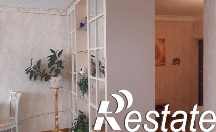 3-комн квартира улица Гусарова, 20,  д. 20