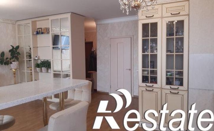 3-комн квартира улица Гусарова, 20,  д. 20