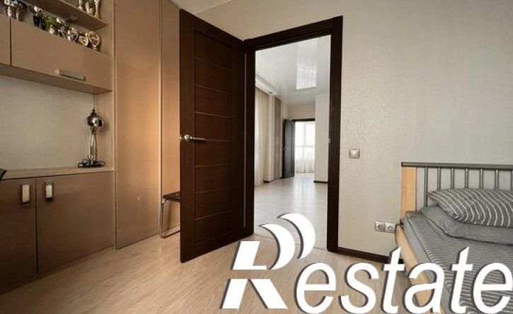 3-комн квартира улица Чернышевского, 15В,  д. 15В