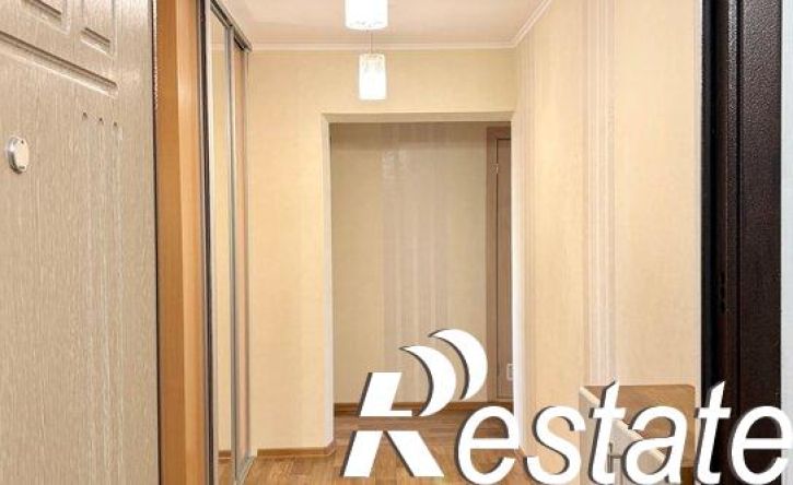 3-комн квартира улица Комбайнёров, 39Б,  д. 39Б